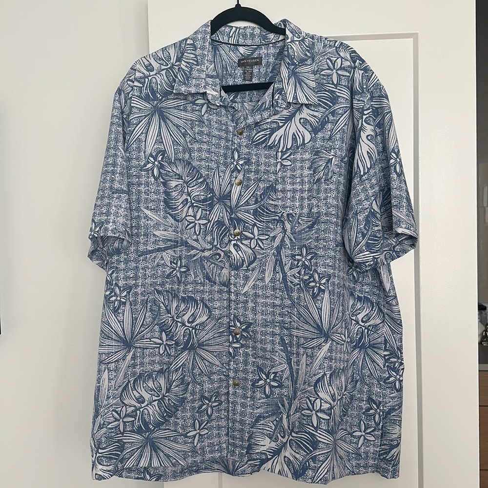 Men’s tropical print new w/o tag shirt